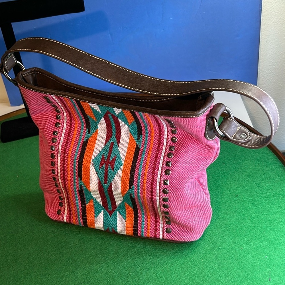 MONTANA WEST PINK AZTAC COLLECTION TOTE WITH DUST COVER
